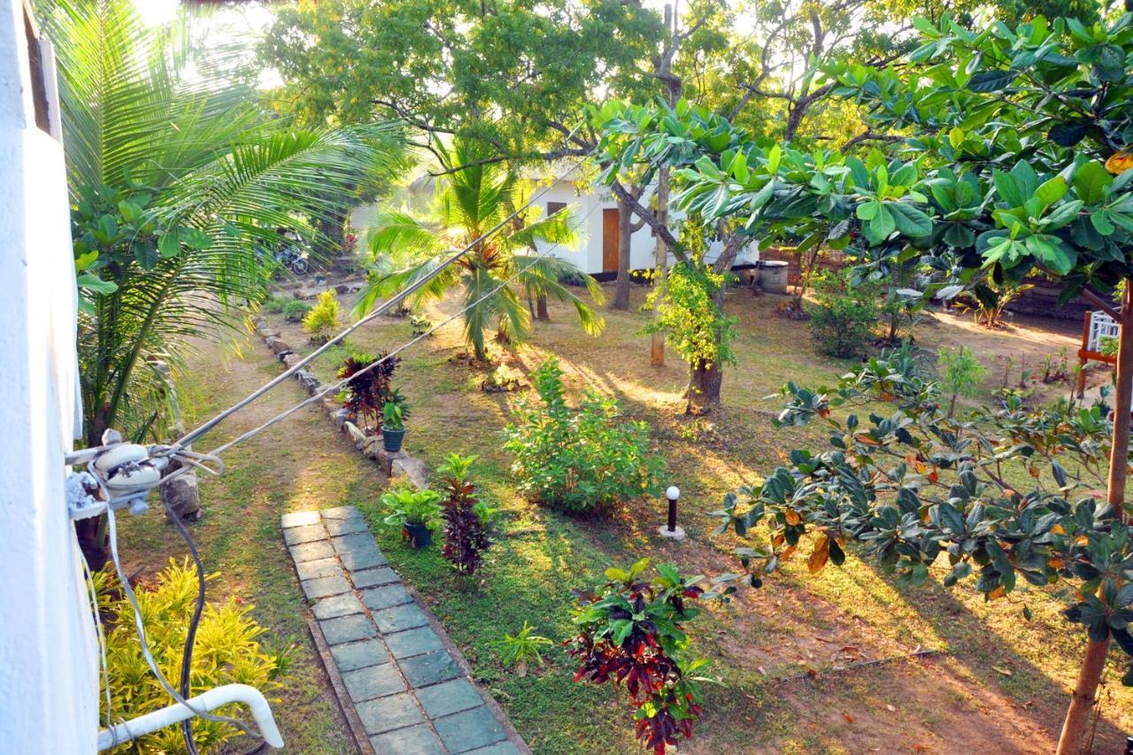 Rock Pool Residence Tangalle Exterior photo